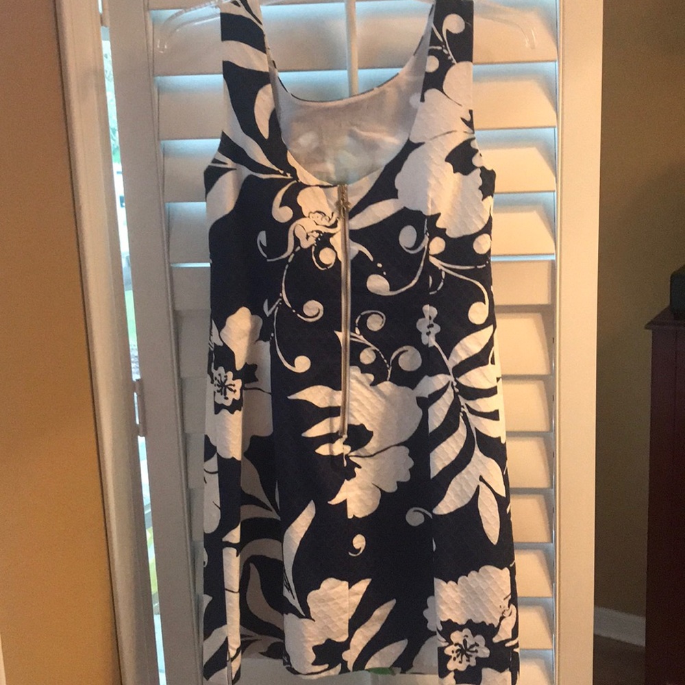 Lily Pulitzer Shift Dress - Picture 3 of 5